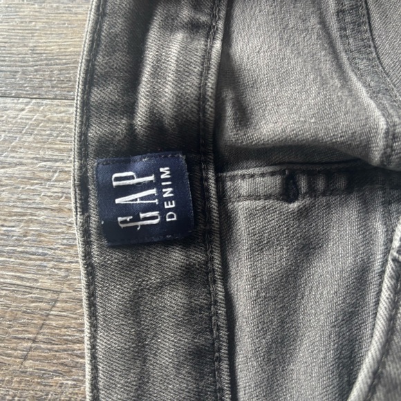 GAP Women's Skinny Jeans - Dark Olive - Picture 3 of 3